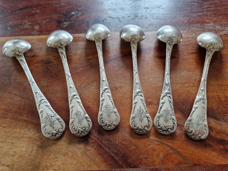 Christofle - 6 small silver-plated coffee spoons model Chrysanthèmes