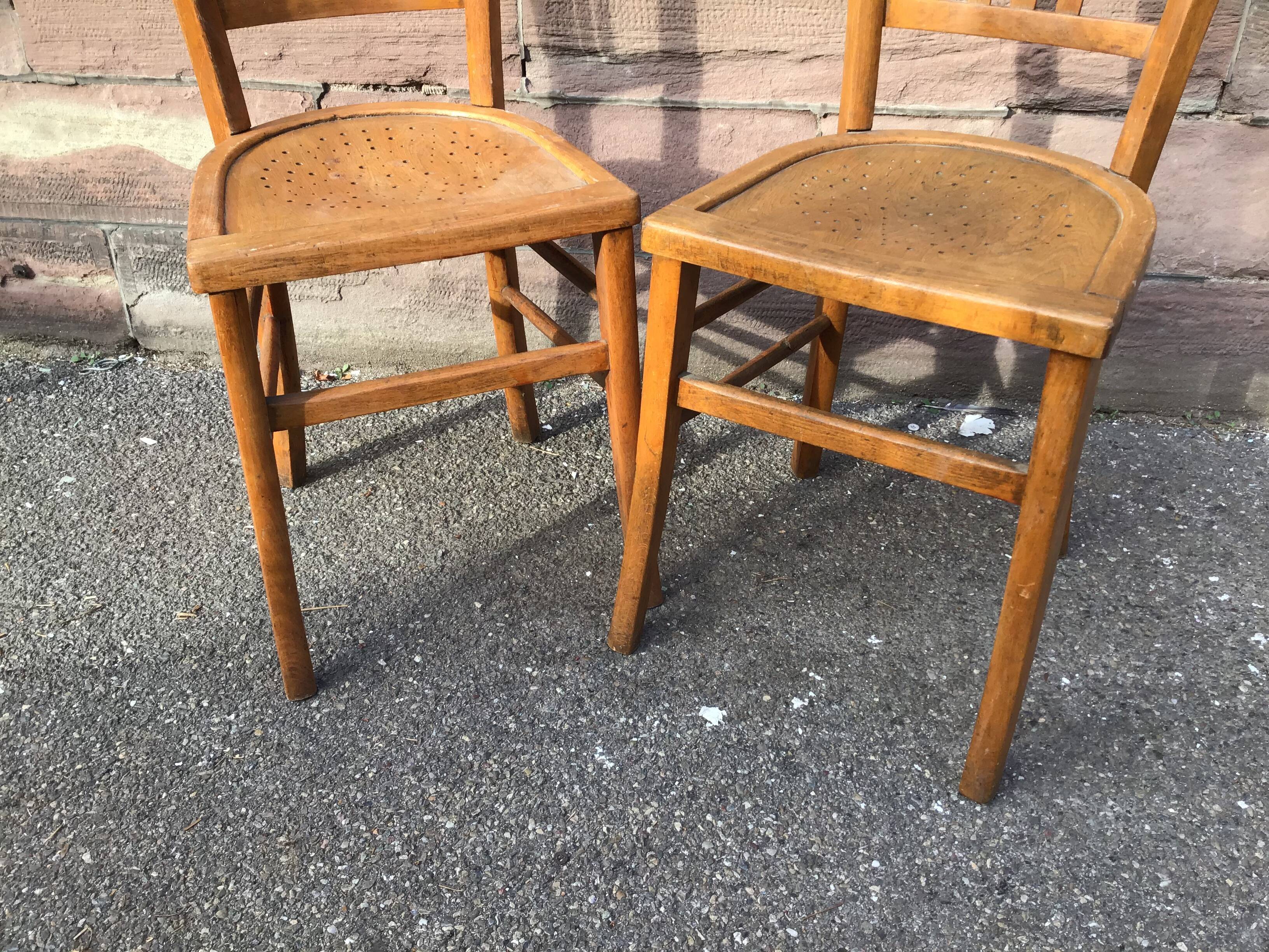 Paire de chaises bistrot vintage