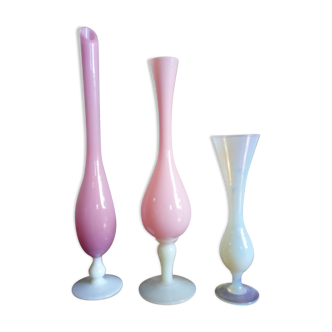 Three soliflores in fair opaline