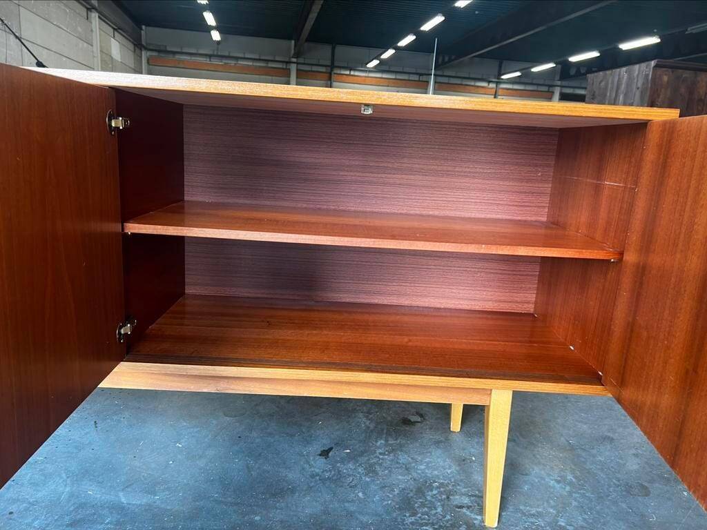 Buffet scandinave vintage en bois / commode / buffet