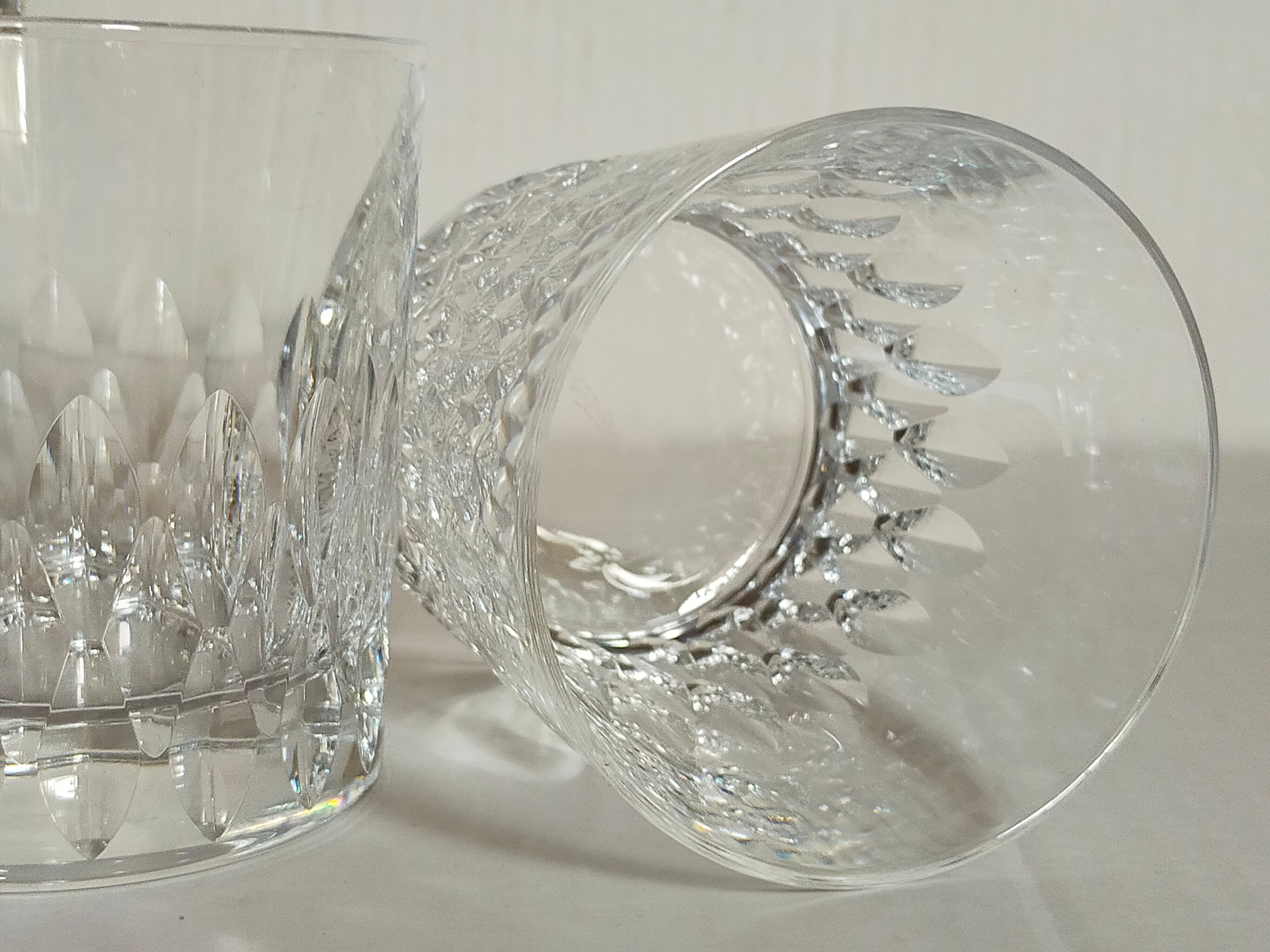 Quatre verres gobelets à whisky en cristal d'Arques vintages
