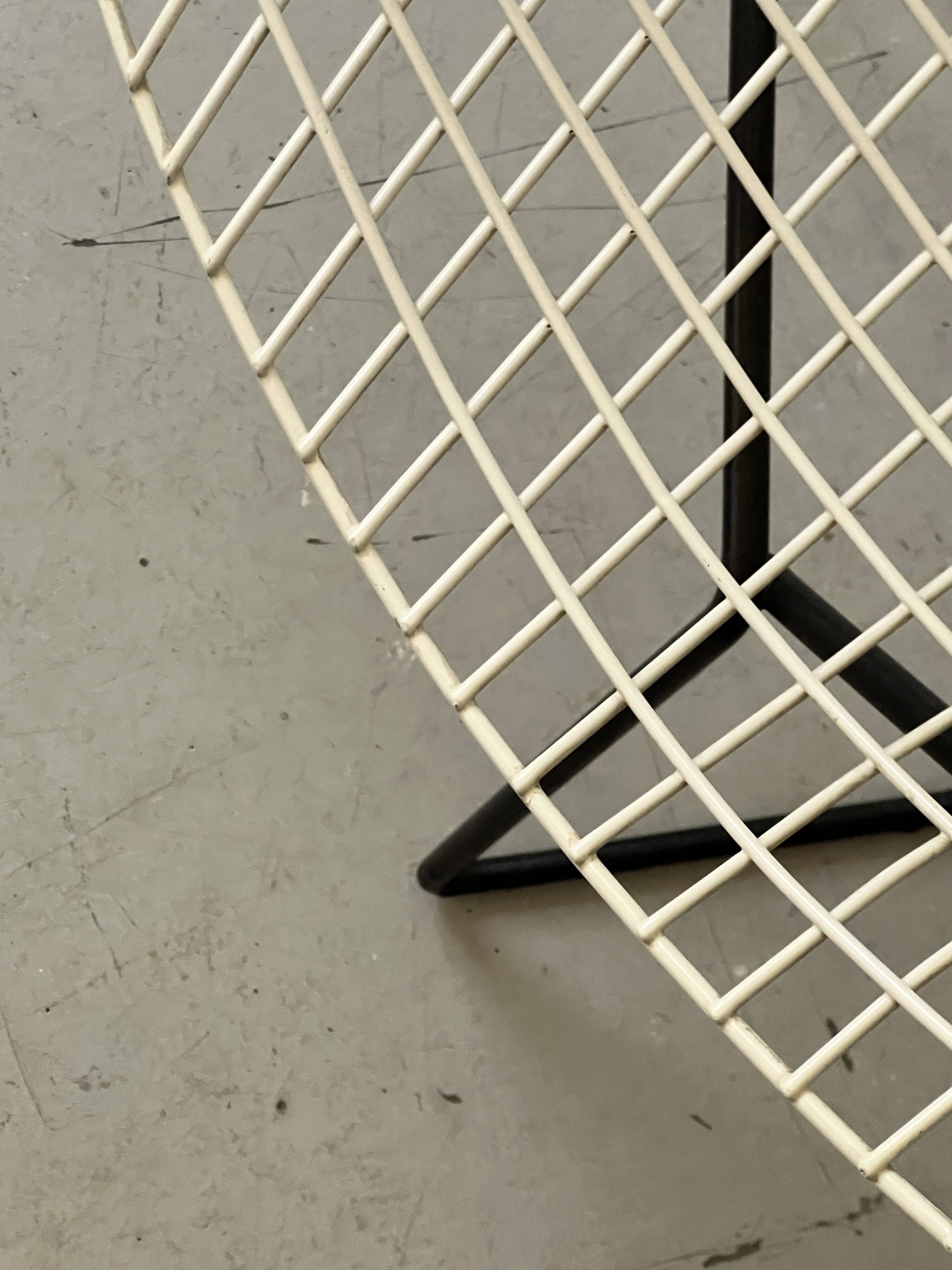 Diamond armchair by Harry Bertoia for Knoll, design 1960