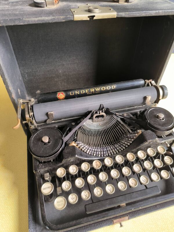Machine à écrire ancienne Underwood standard portable typewriter usa 1915-1920