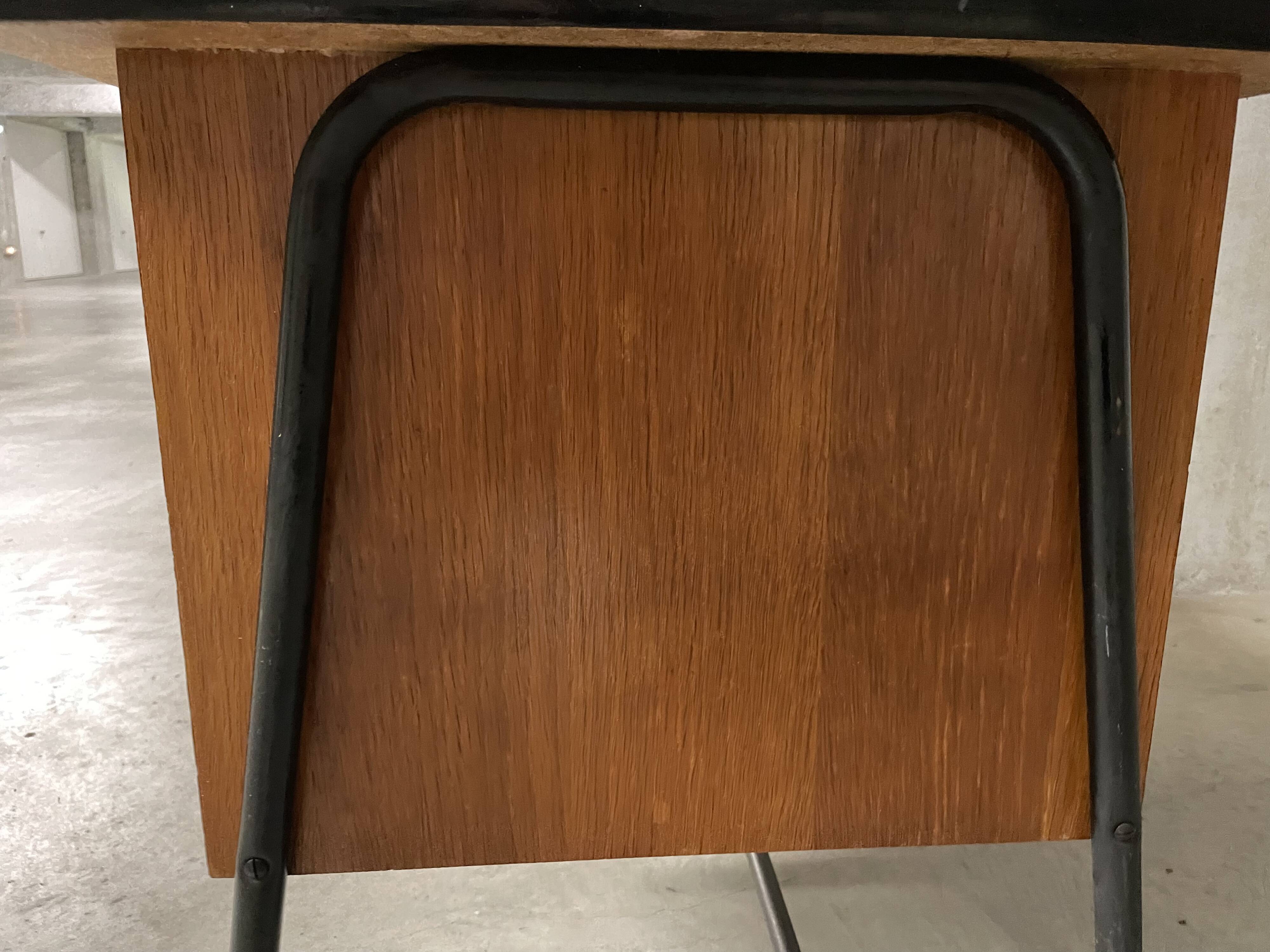 Pierre Guariche Office