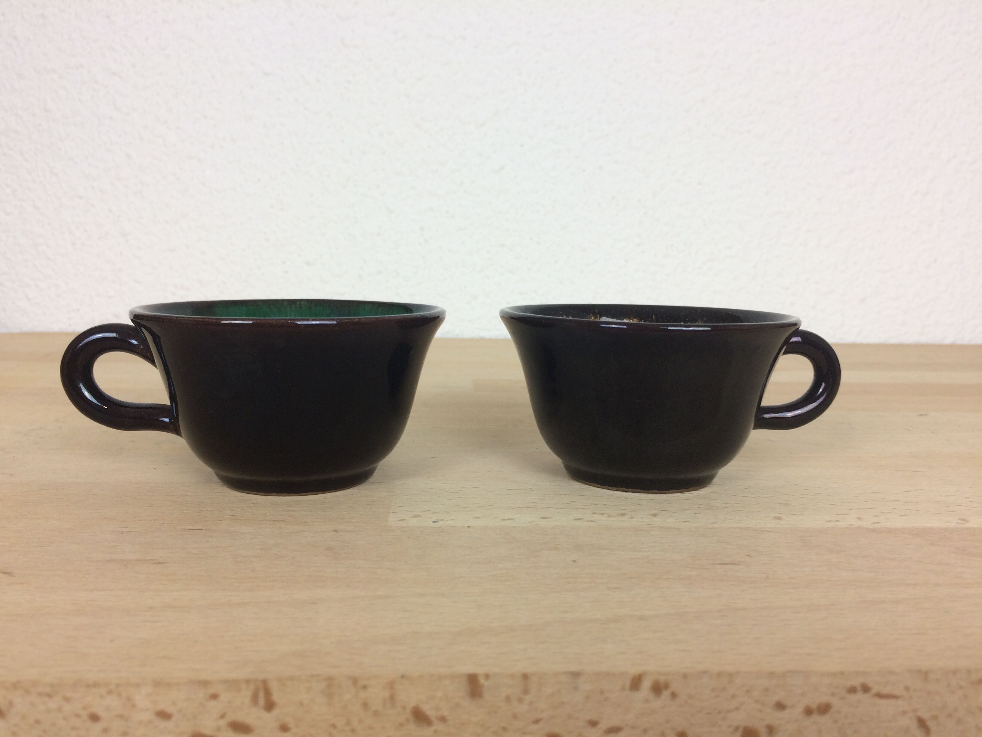 2 cup Keraluc Quimper set in green and yellow ceramic