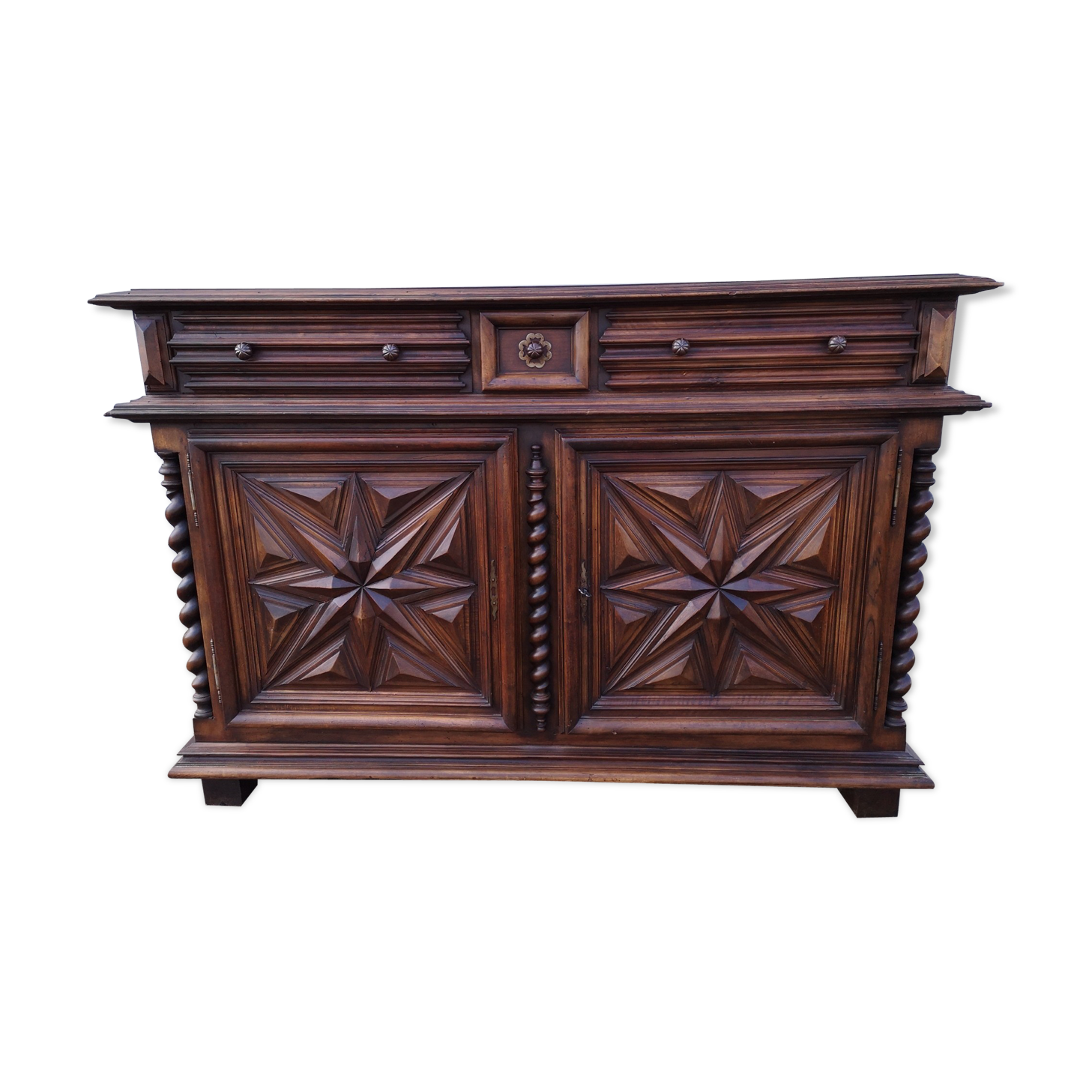 Louis XIII style buffet