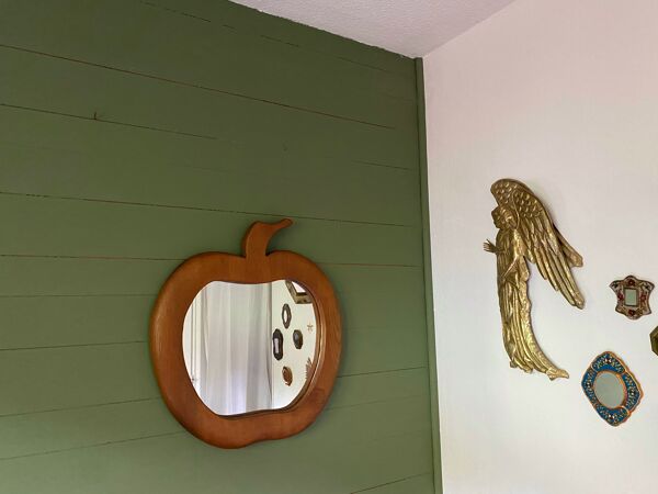 Miroir pomme en bois