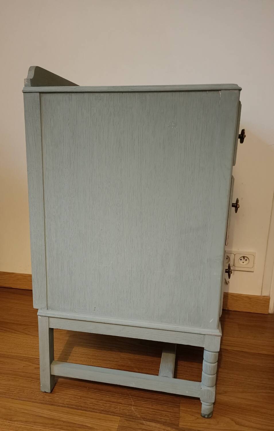 Commode bois patinée