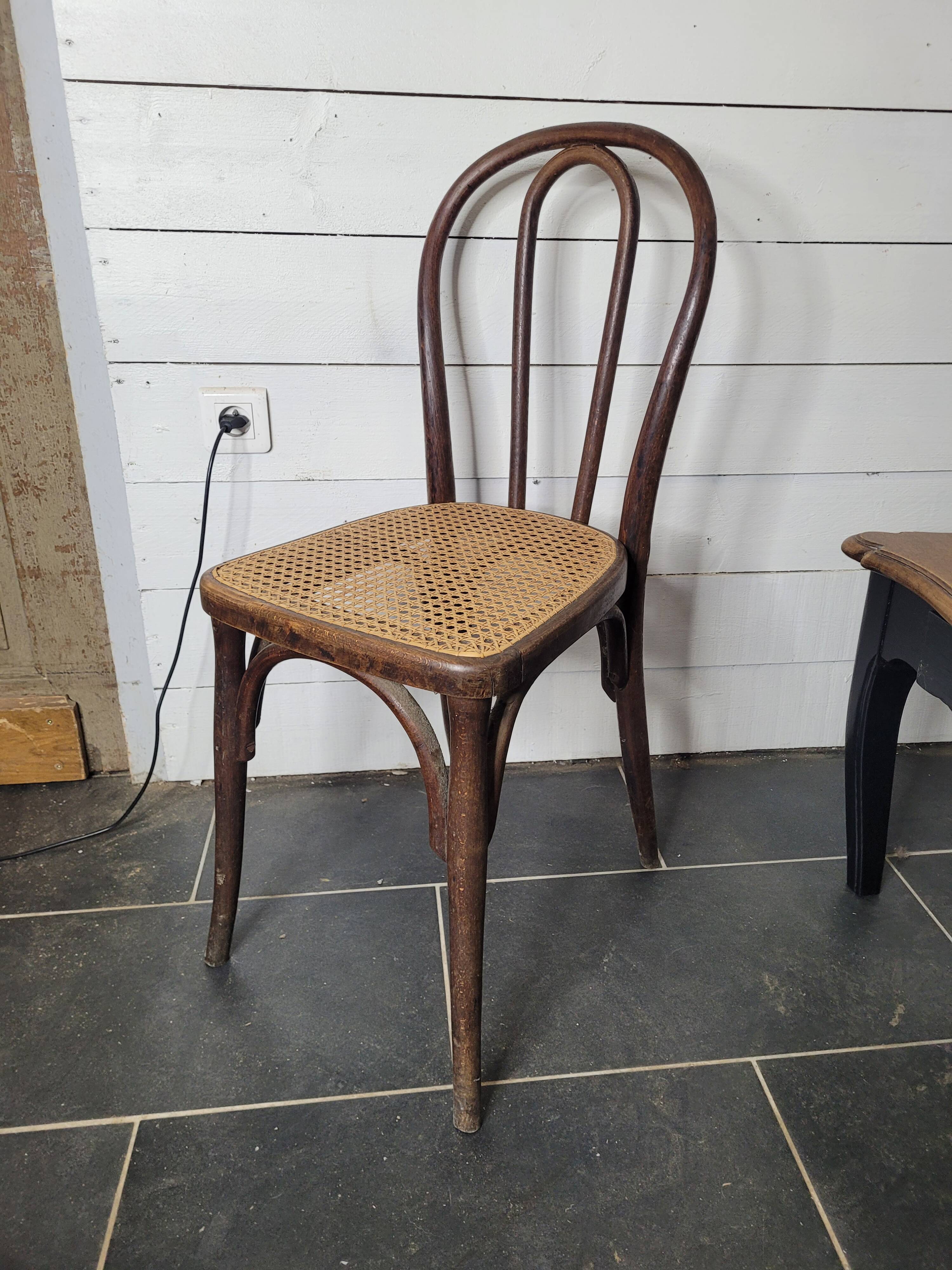 Bentwood bistro chair