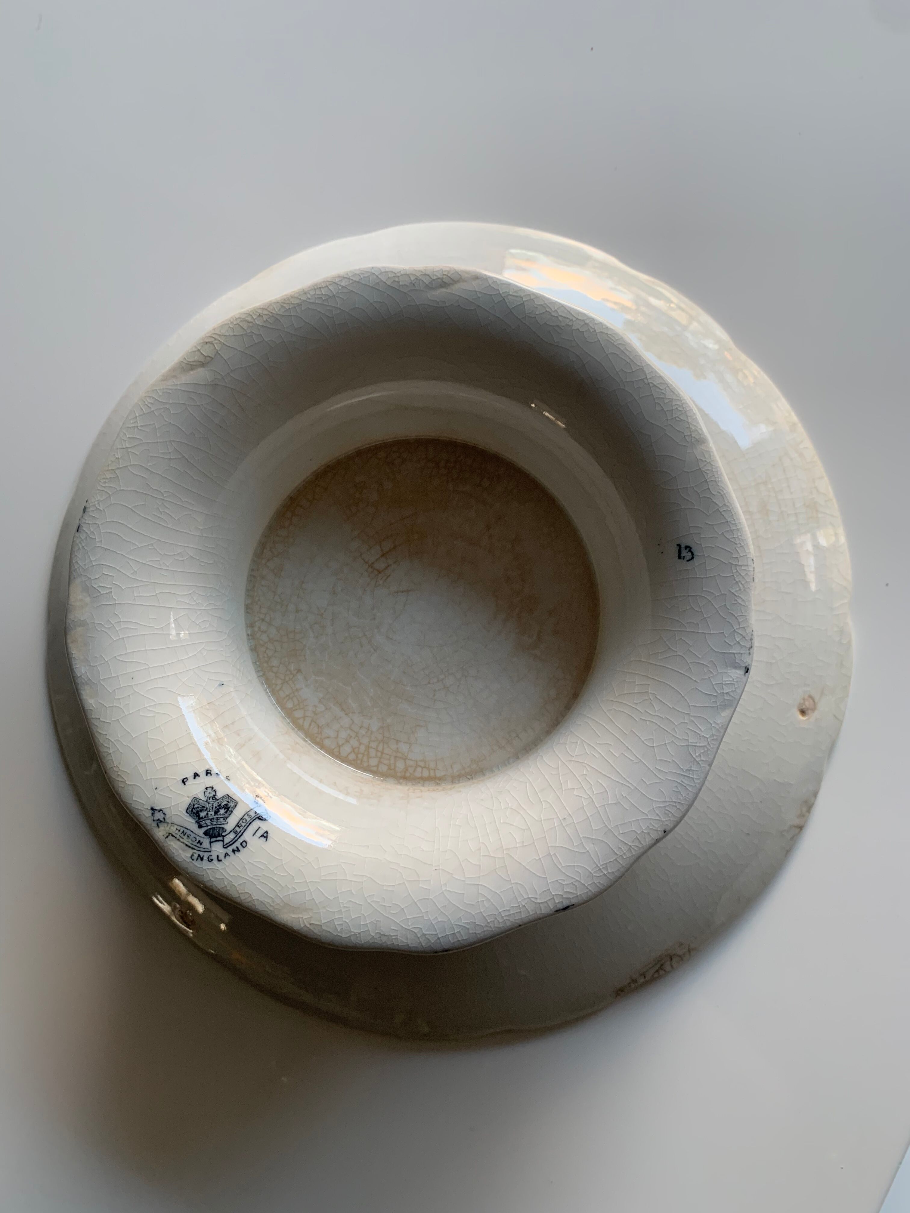 English porcelain compotier Johnson Bros