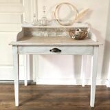 Dressing table with chair