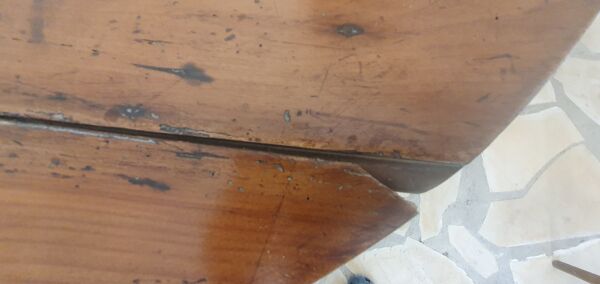 Table ovale en merisier