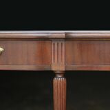 Superb mahogany and marble console table (early 20th century).