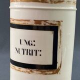 Old Paris 19th century porcelain medicine jar marked UNG:NUTRIT: