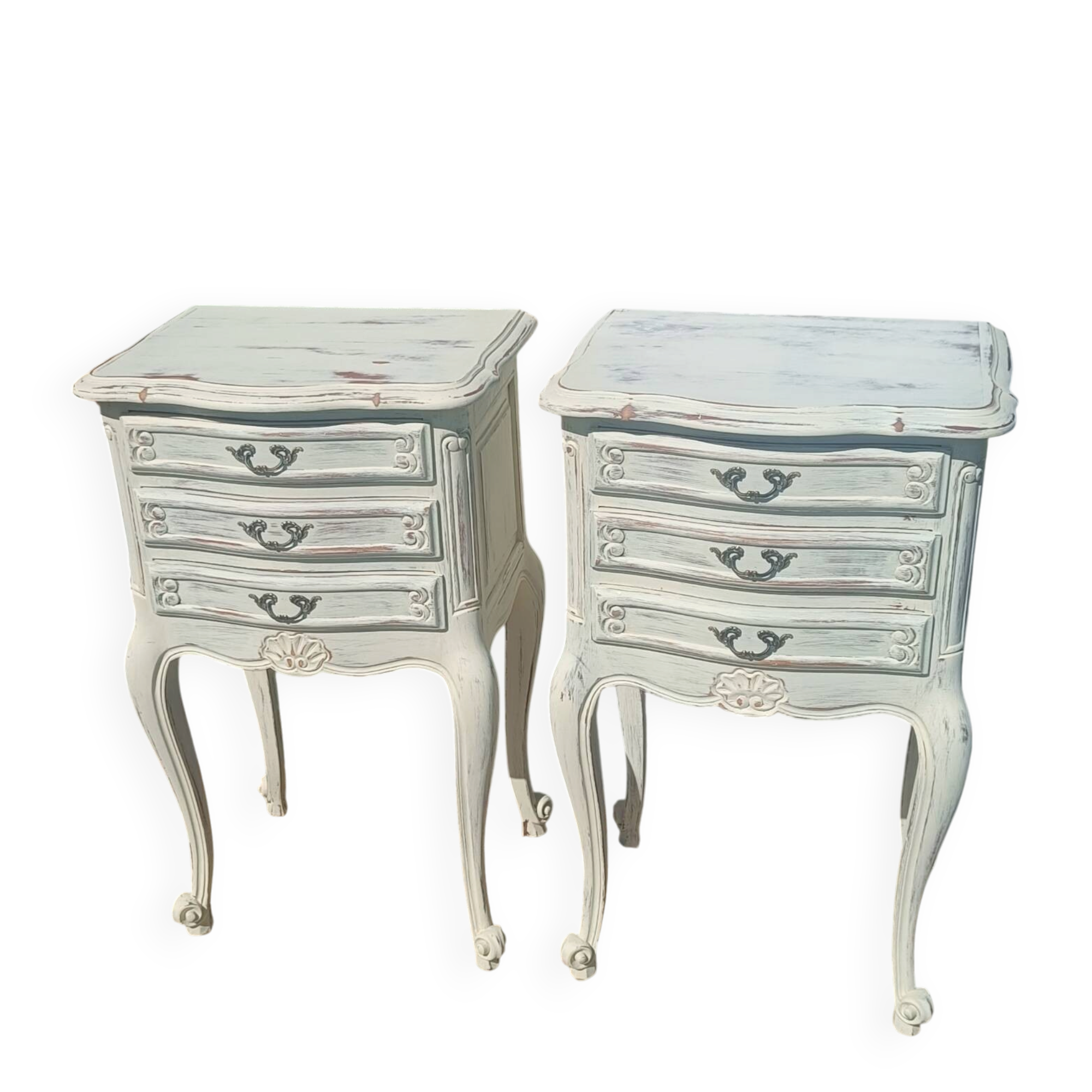 Paire de chevets style Louis XV patinés