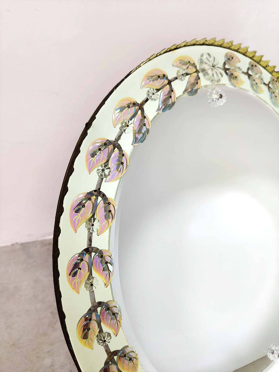 Vintage decorated illuminated mirror 'Leaves'
