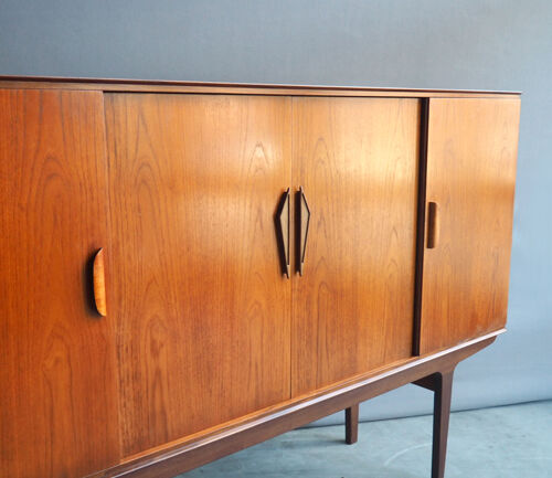 Buffet en teck des années 1930-60
