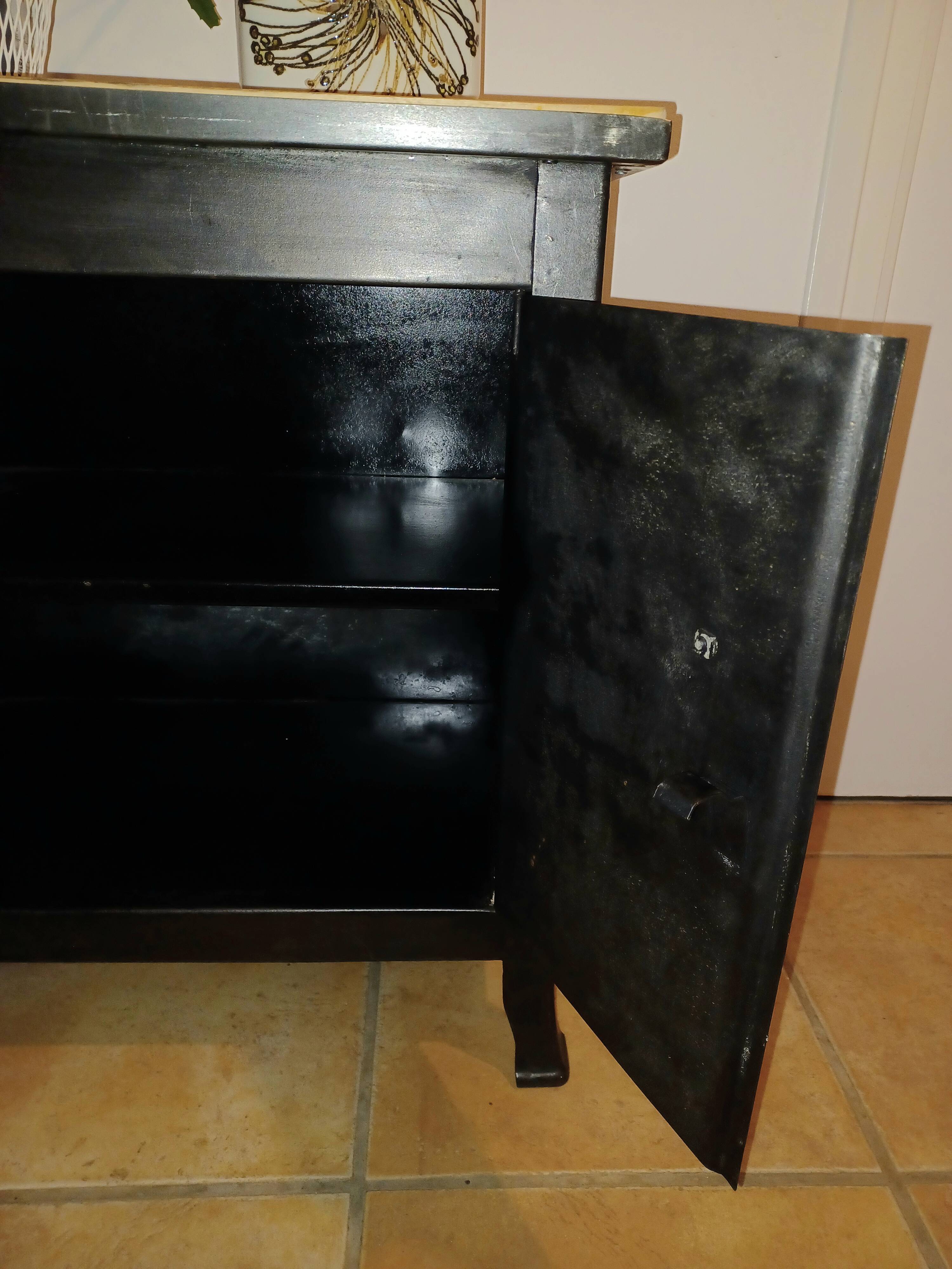 Petit meuble  metal 1950