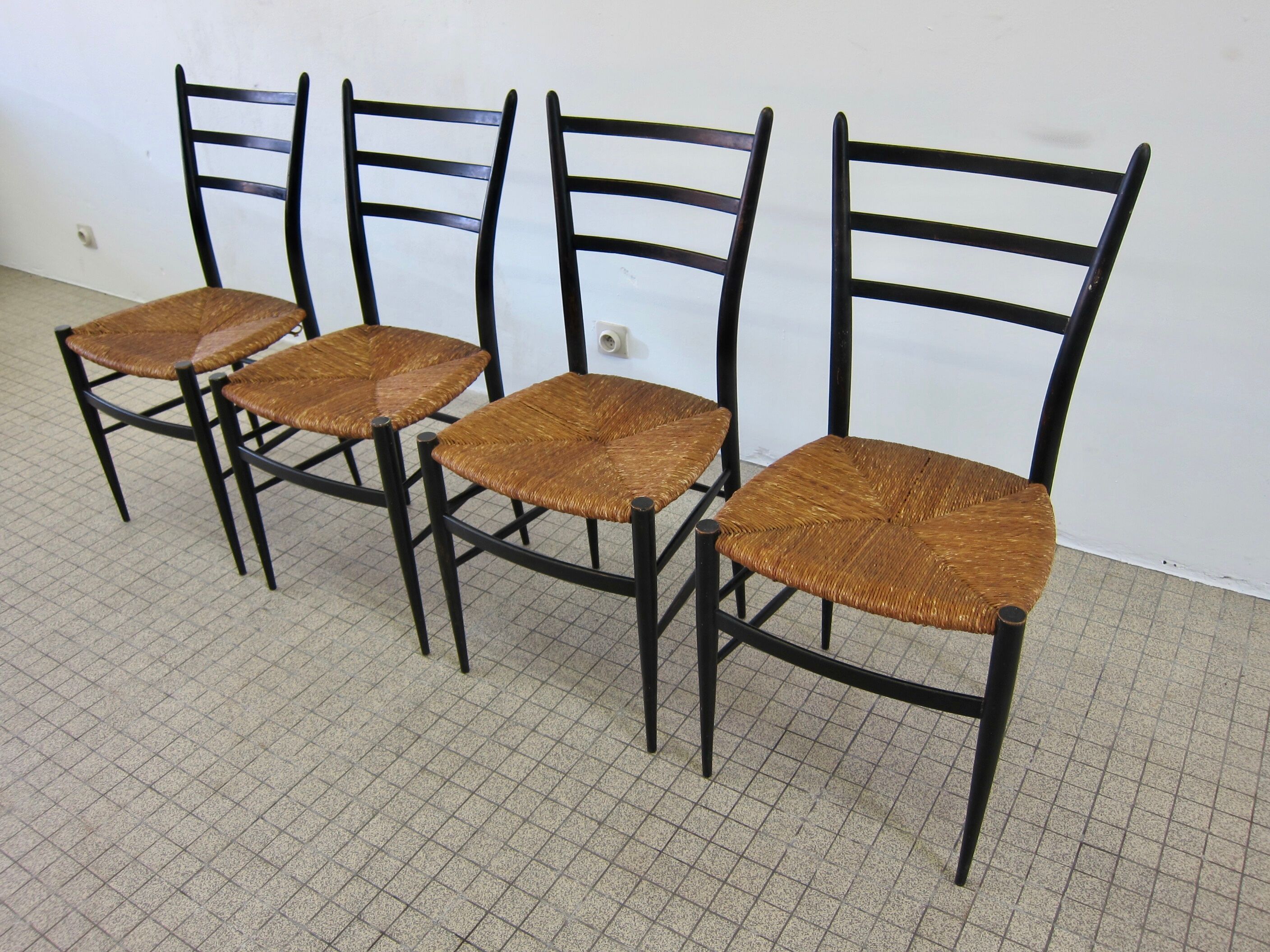 Set of 4 Chiavari Spinetto dining chairs midcentury design