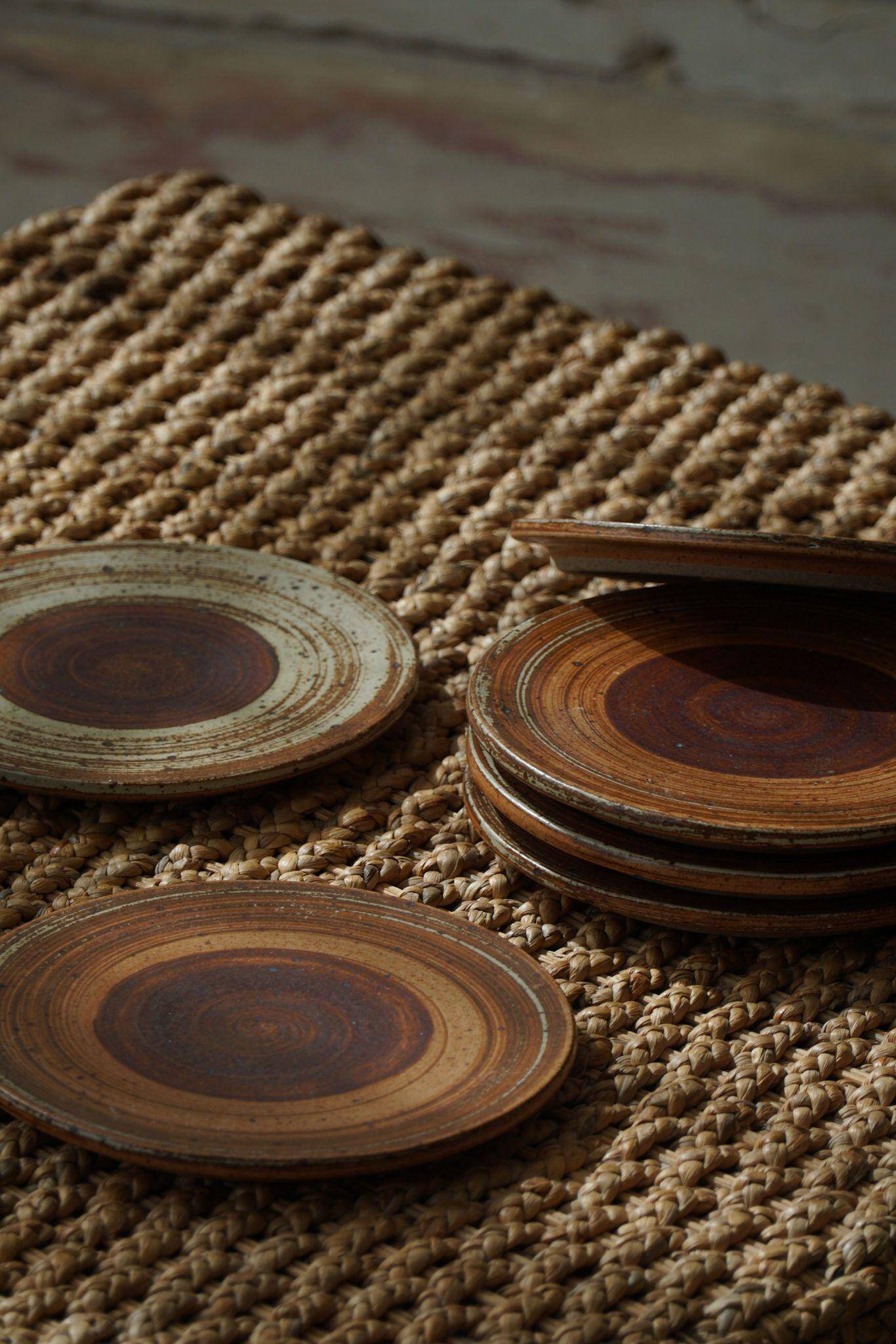 Tue Poulsen, Set of 6 ceramic plates in earthy colours, modern Danish design, 1960s