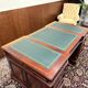 Bureau Chesterfield classique anglais