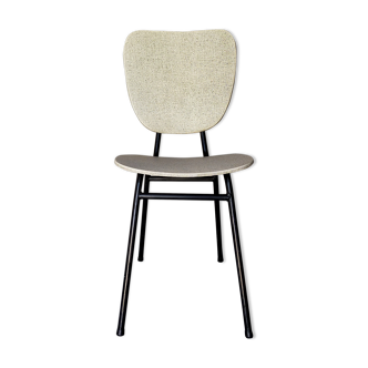 Chaise skaï moucheté et pieds tubes de métal noirs années 50