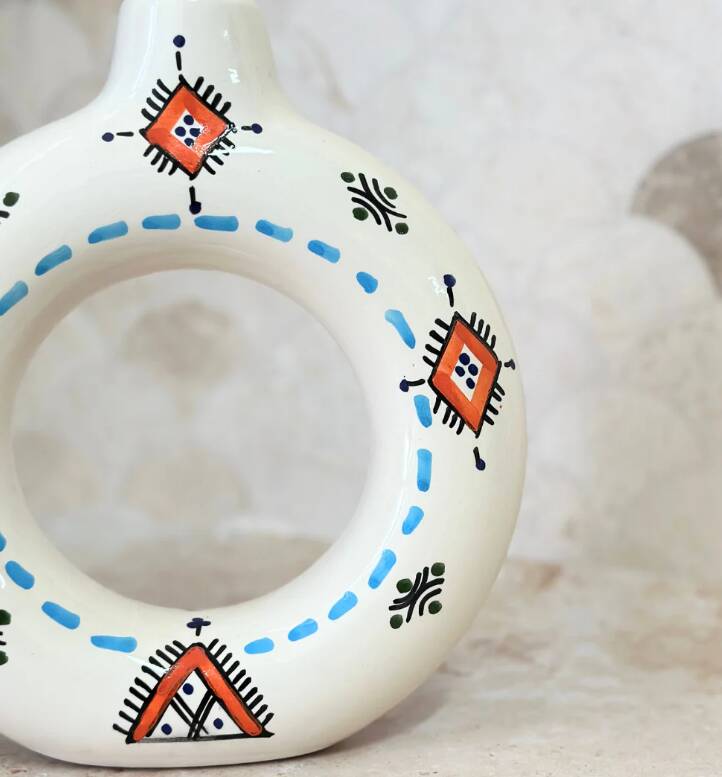 Handcrafted vase Tafoukt Amazigh Ameqrane