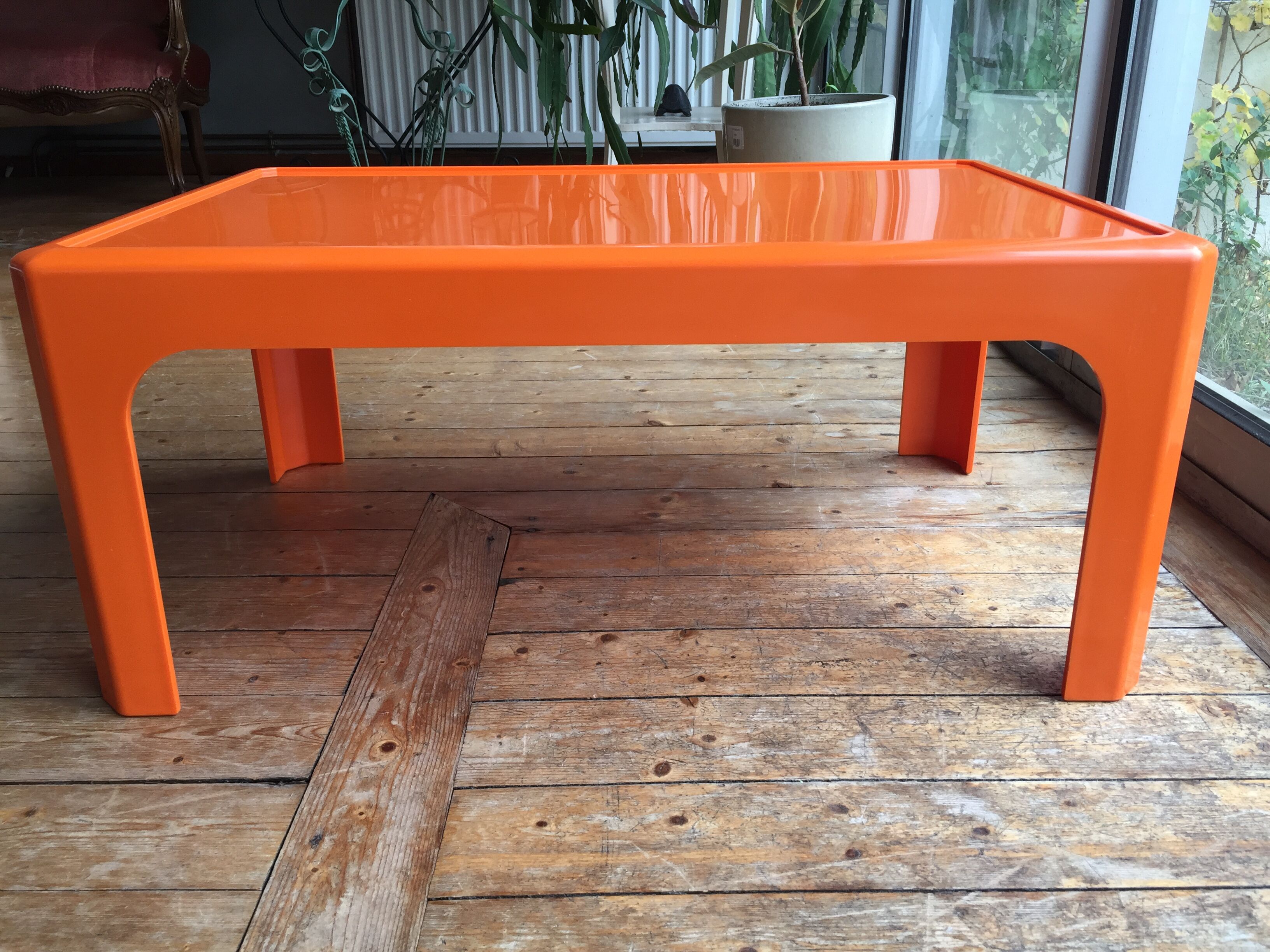 Vintage coffee table duo by Peter Ghyczy