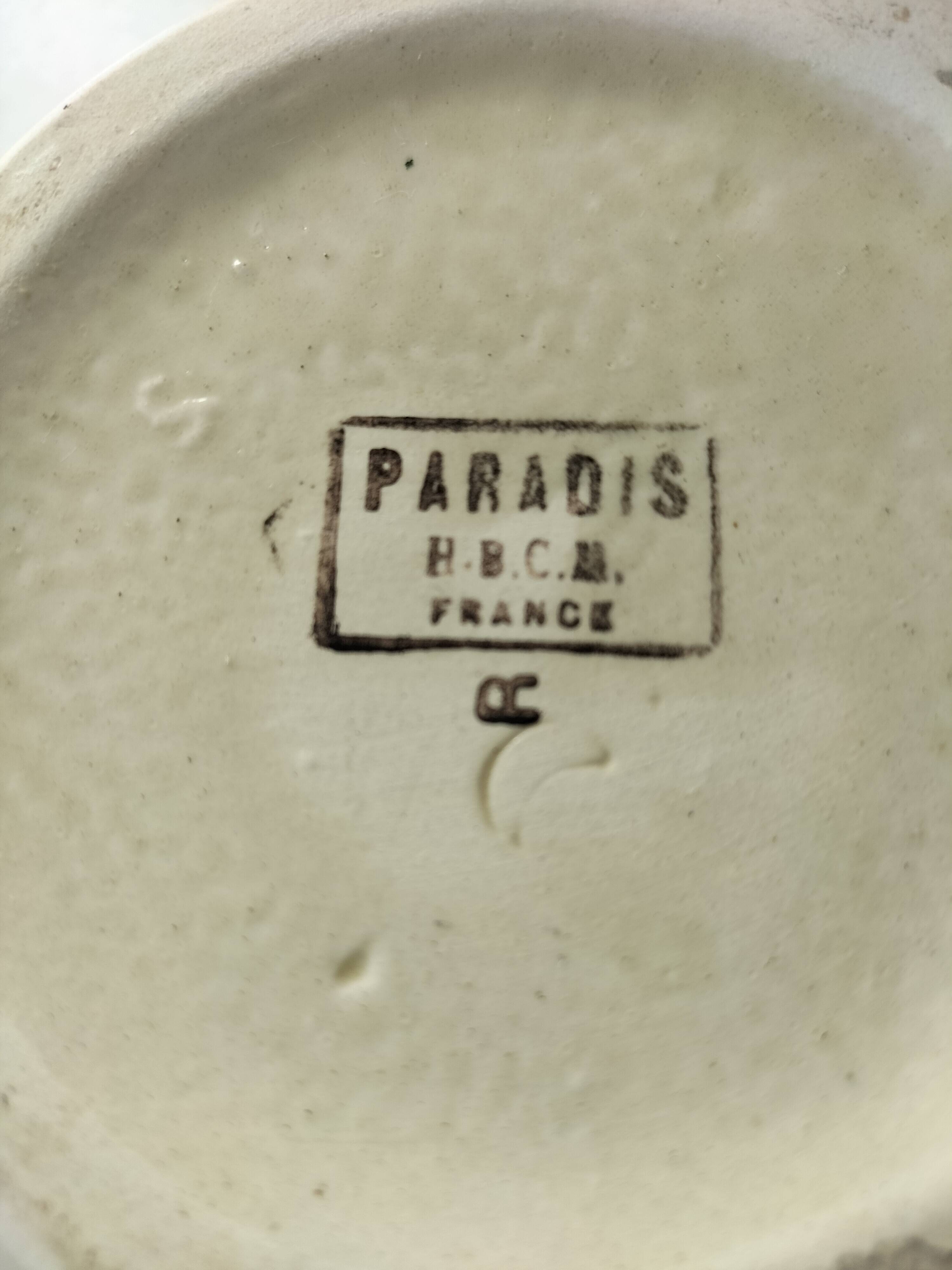 Sucrier HBCM modèle Paradis en terre de fer décor panier bleu