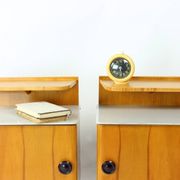 Ensemble de deux tables de chevet en bois et verre, Tchécoslovaquie 1950