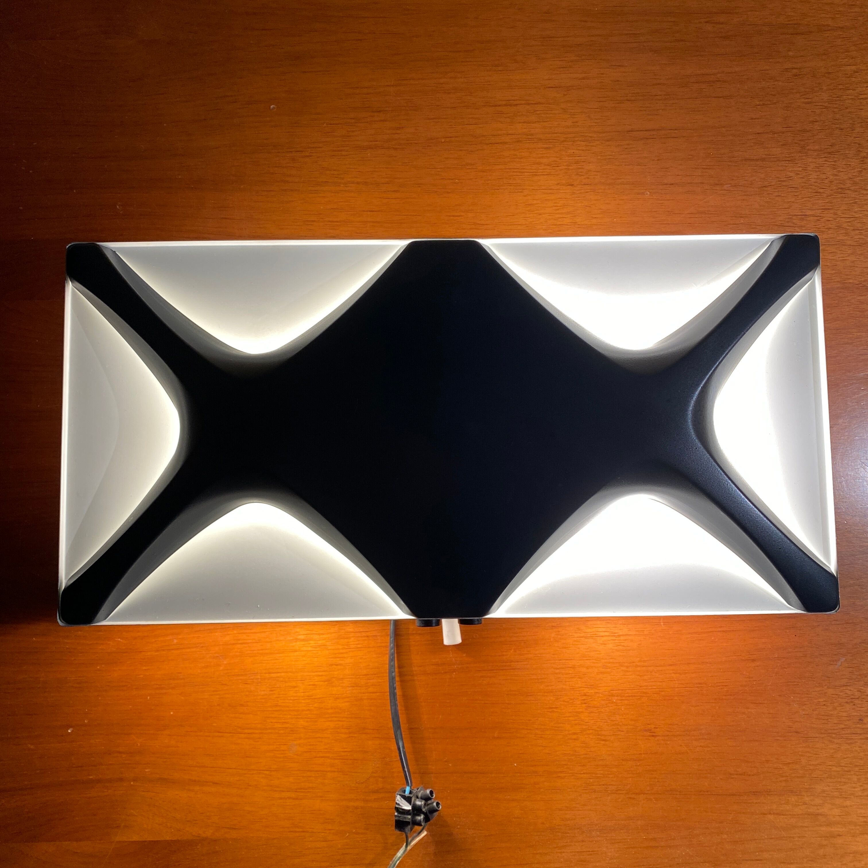 Wall lamp "Oyster" by Dietter Witte for Staff Leuchten. 1968