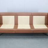 Canapé 3 places danois des années 1970 en cuir marron avec structure en hêtre