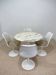 Ensemble Tulip – table Knoll International en marbre et 4 chaises – Ee