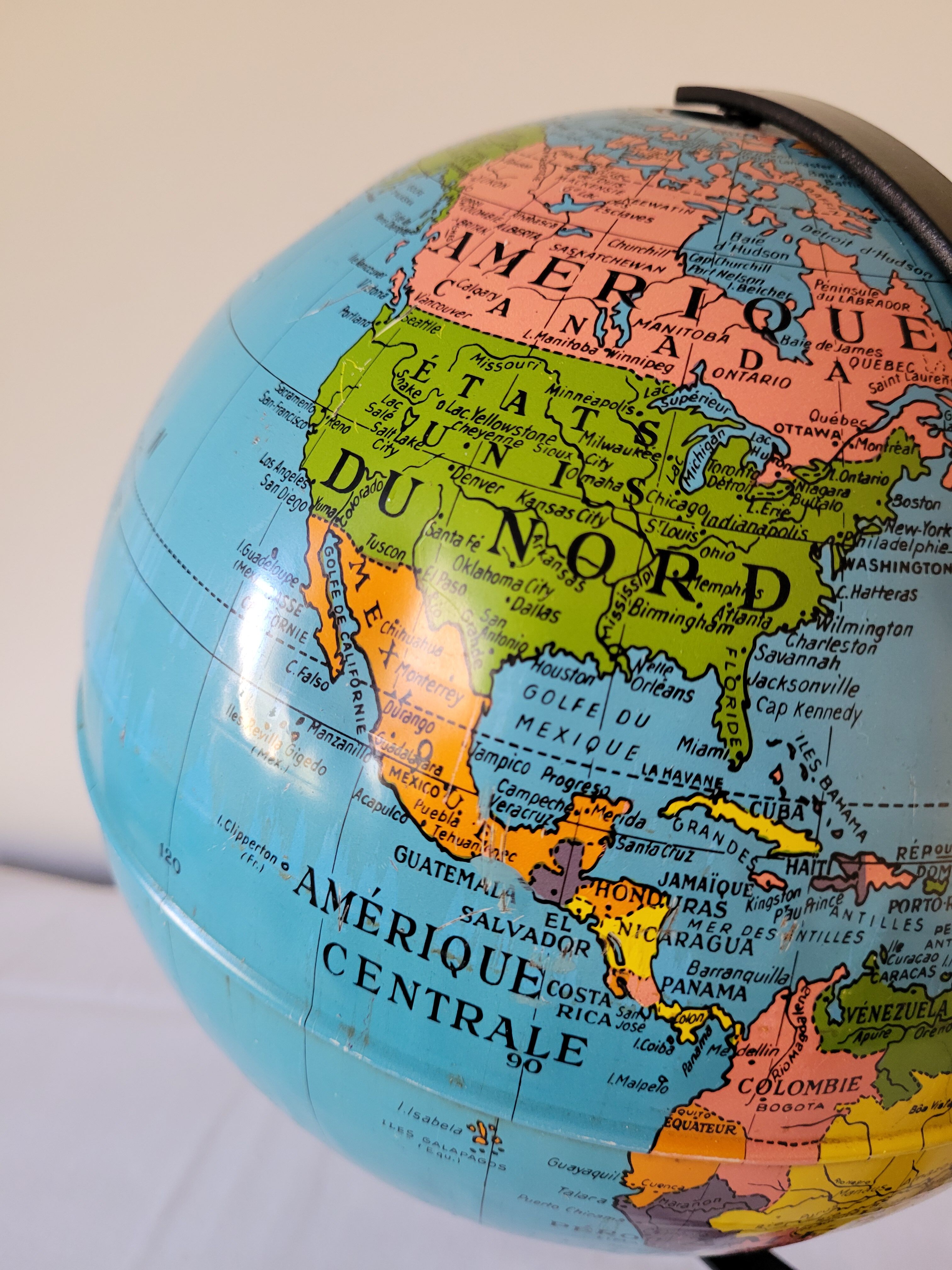 Globe metal maps Taride