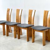 Ensemble de quatre chaises sculpturales brutalistes en chêne