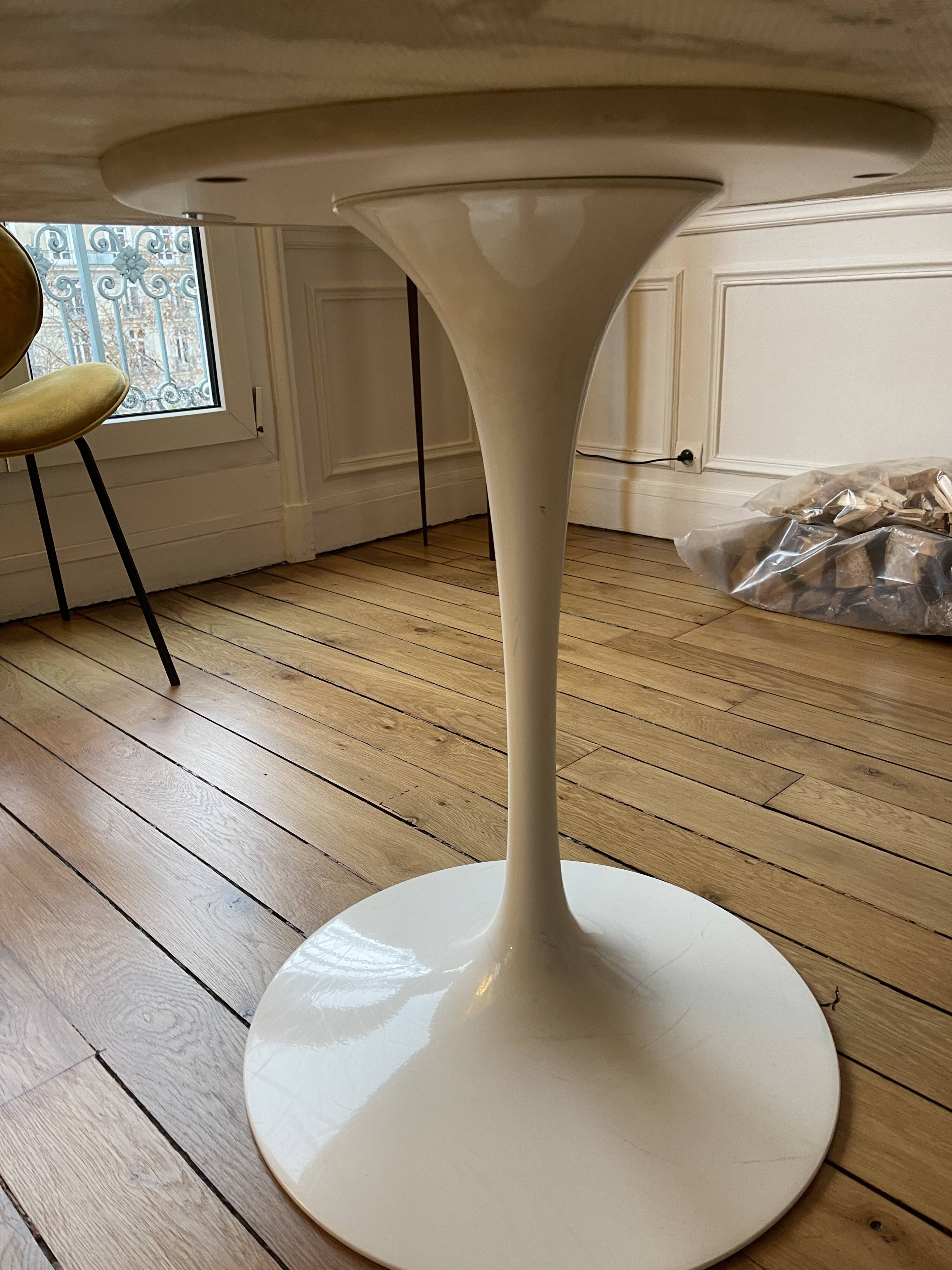 Saarinen marble table 120 cm - 50th anniversary