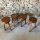 Lot de 4 tabourets en bois tripode art brut