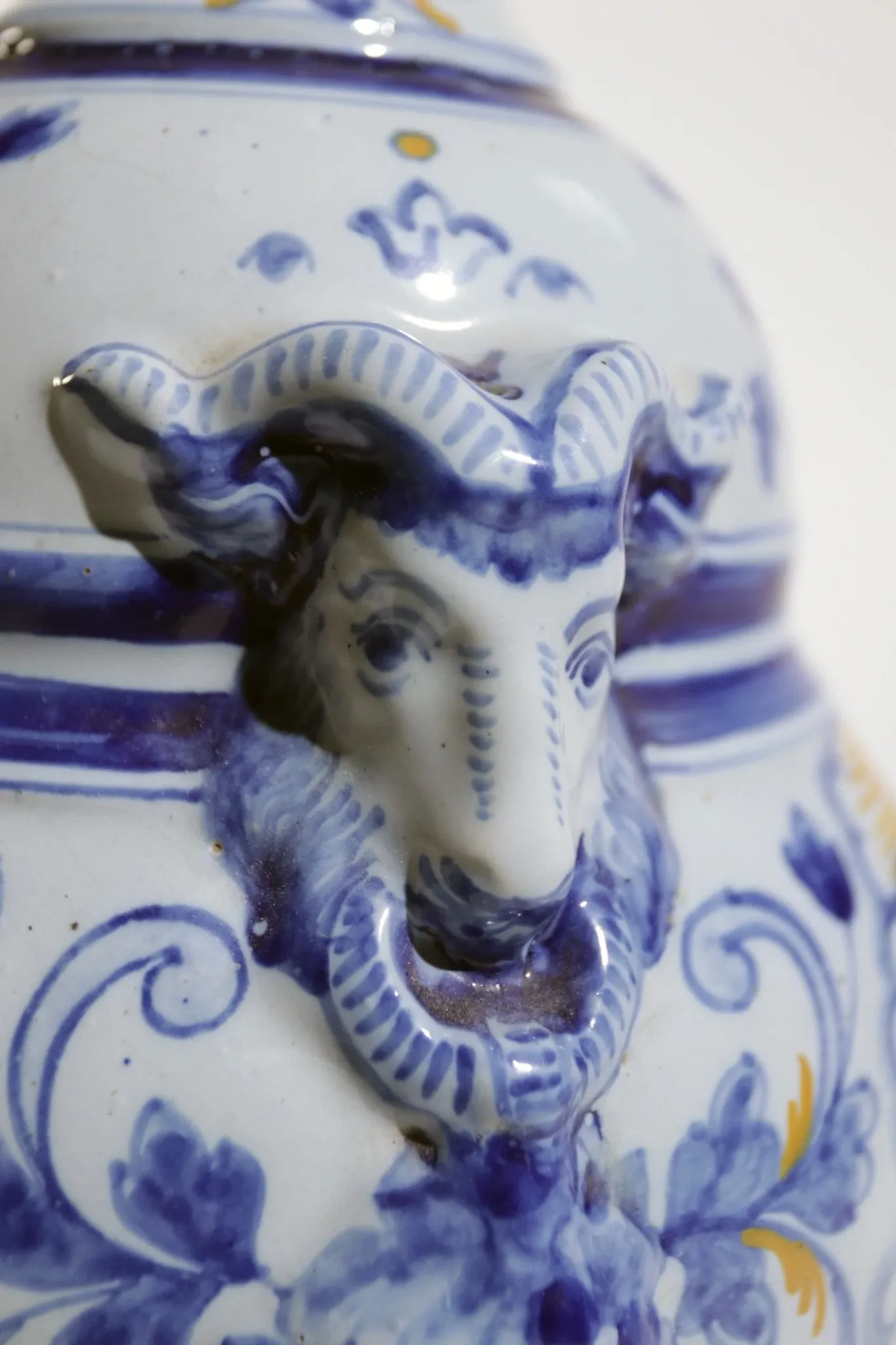 Faience vase from Nevers – Antoine ‘Gabriel’ Montagnon, circa 1915