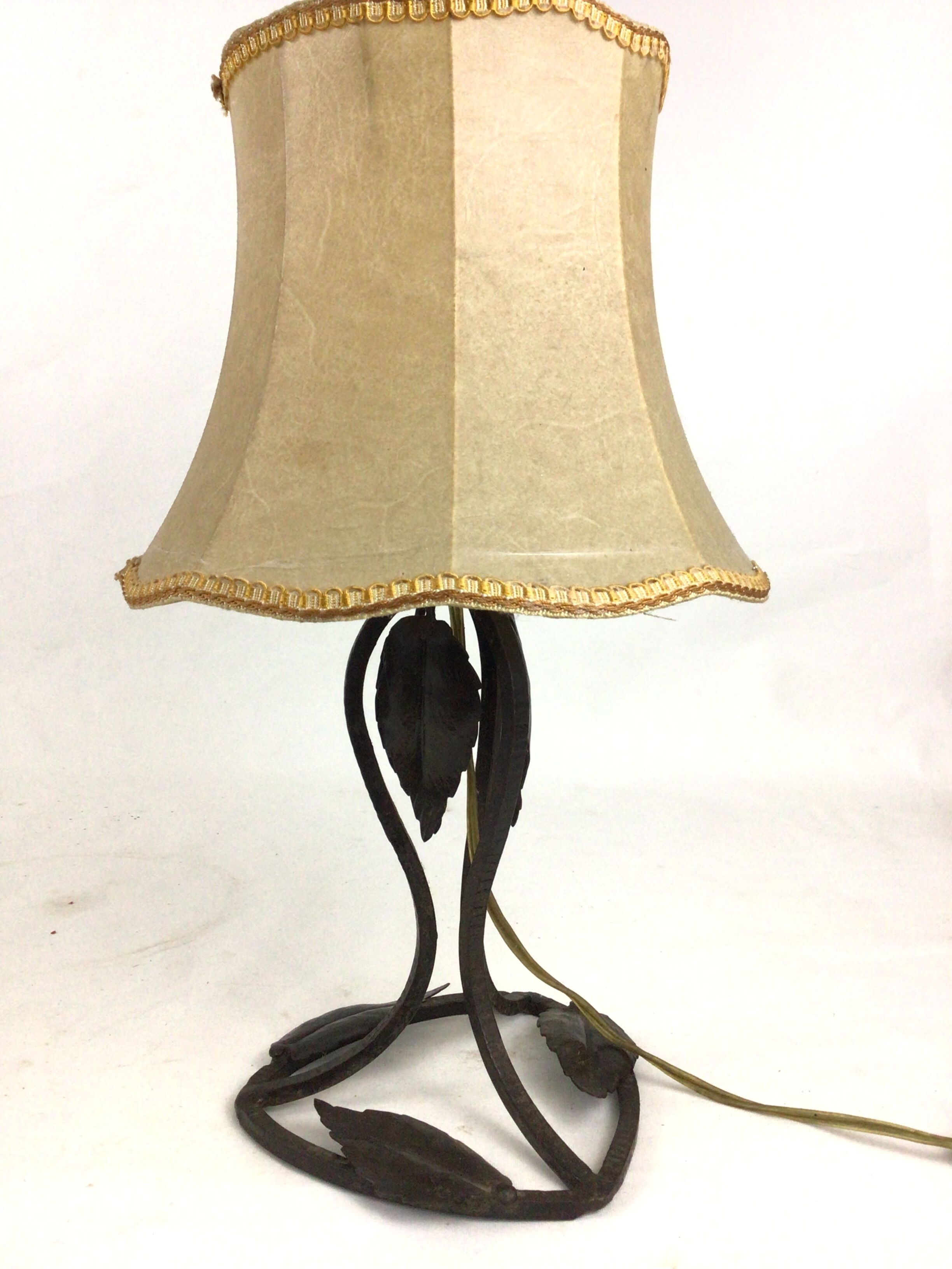 Lampe en fer forgé Art déco
