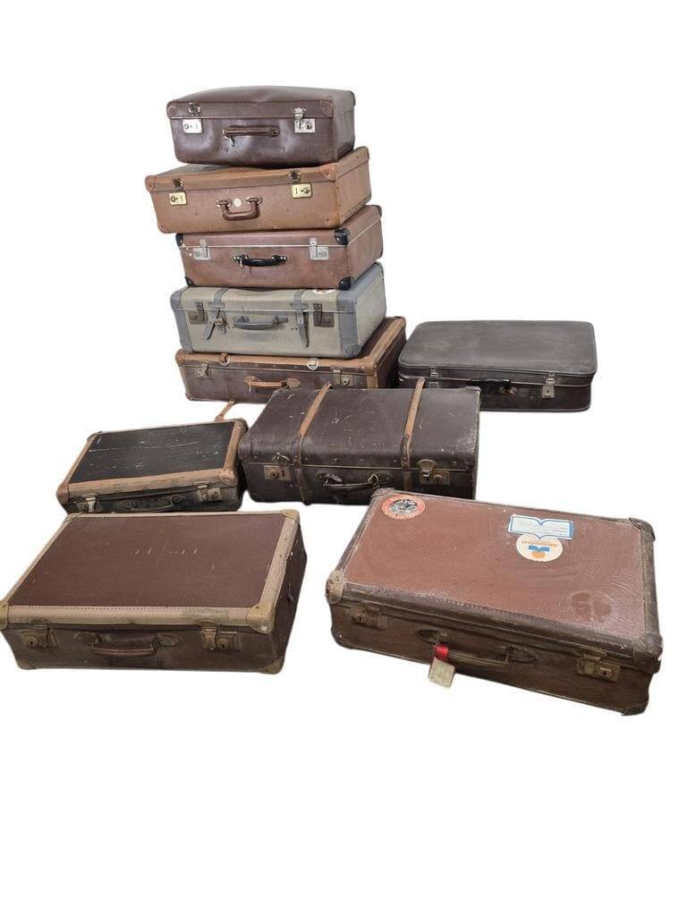 Vintage travel suitcase / trunk / chest