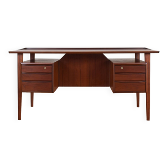 Mid-Century Danish Teak Desk by Peter Løvig Nielsen for Hedensted Møbelfabrik, 1960s.