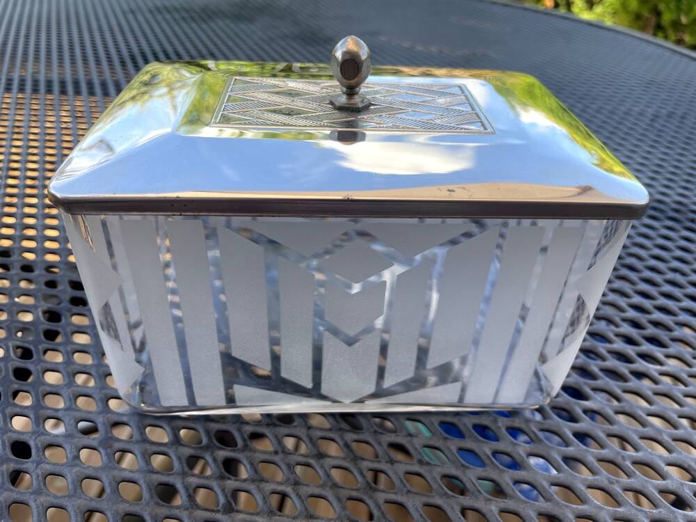 Art Deco biscuit tin in frosted glass with a silver lid, confectionery.