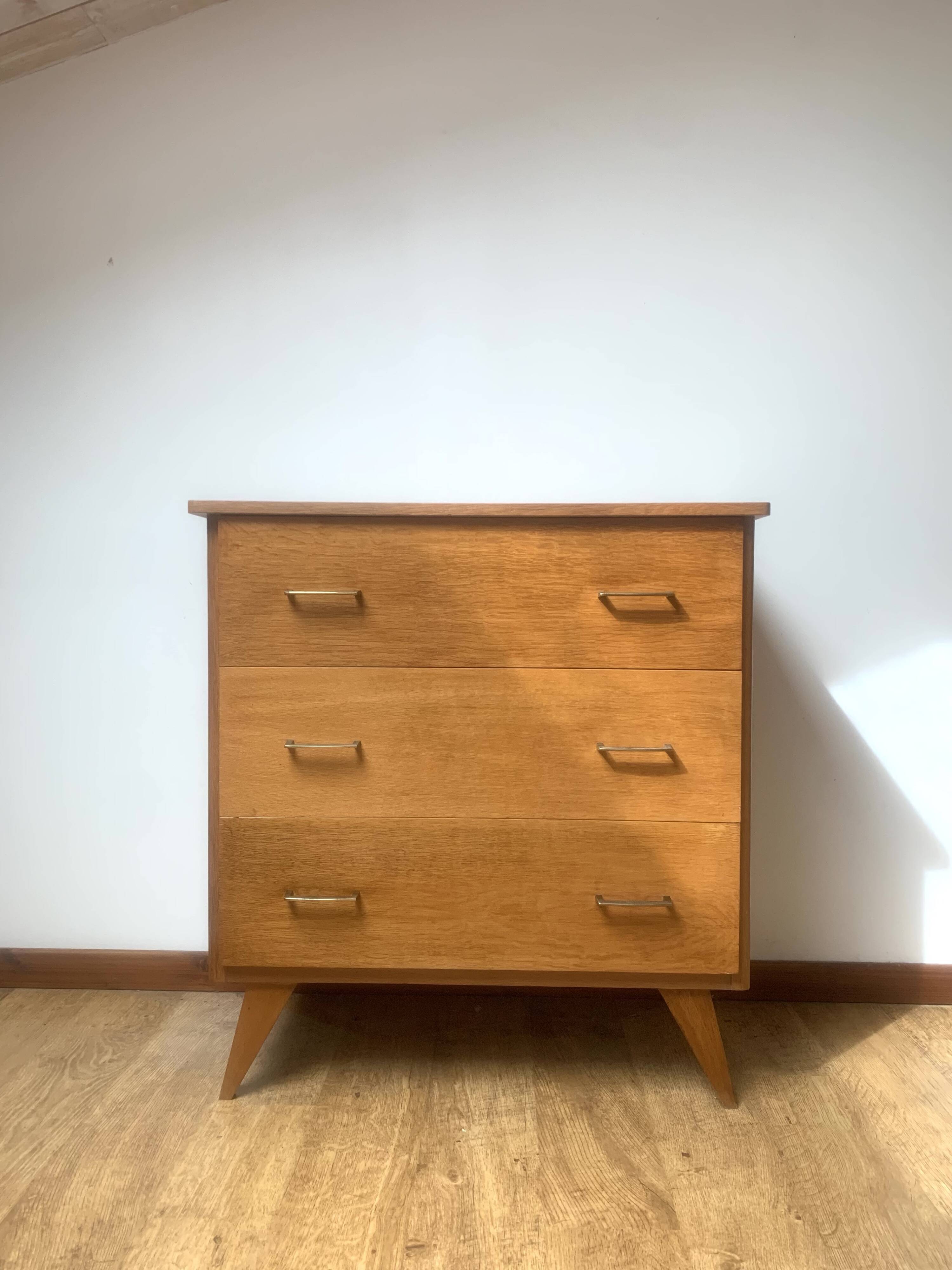 Vintage 50s chest of drawers