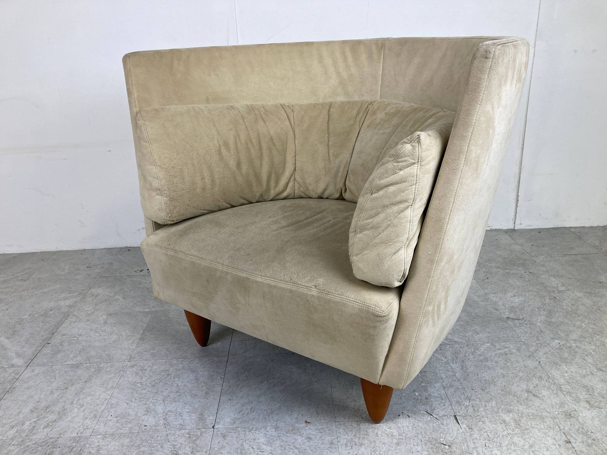 Vintage highback lounge chair by Ligne Roset, 1990s