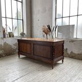 Drapery oak counter 1900