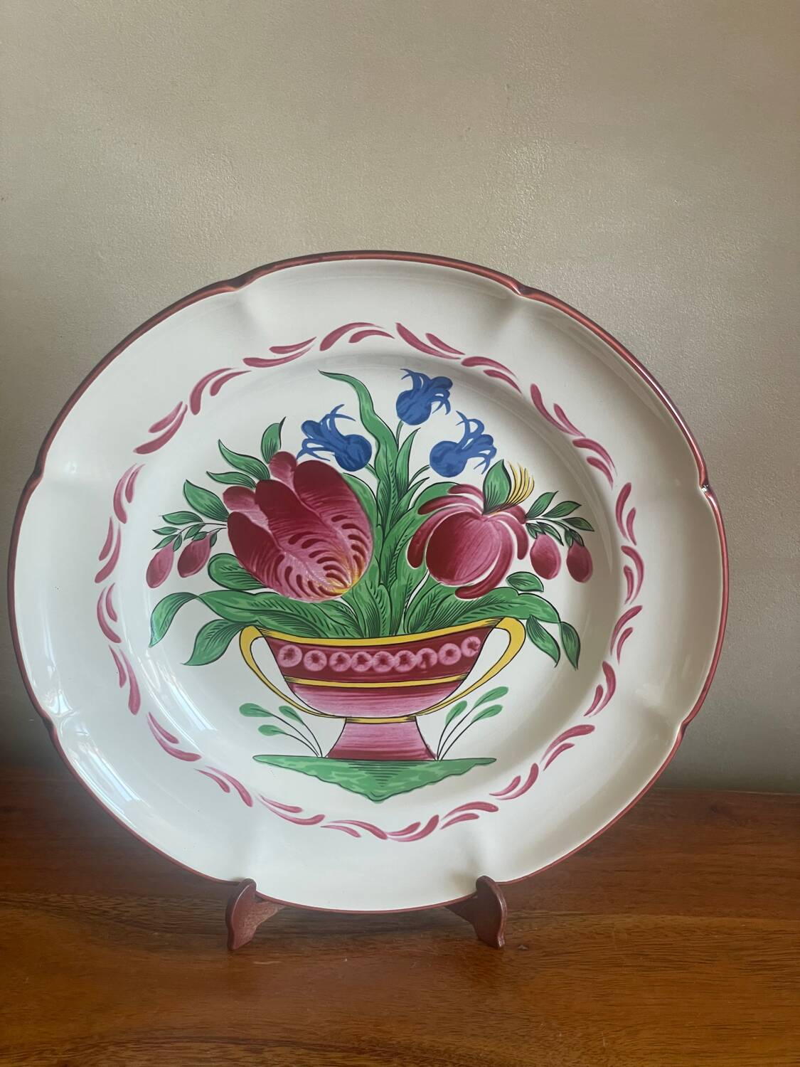 St. Clement flower bouquet plate