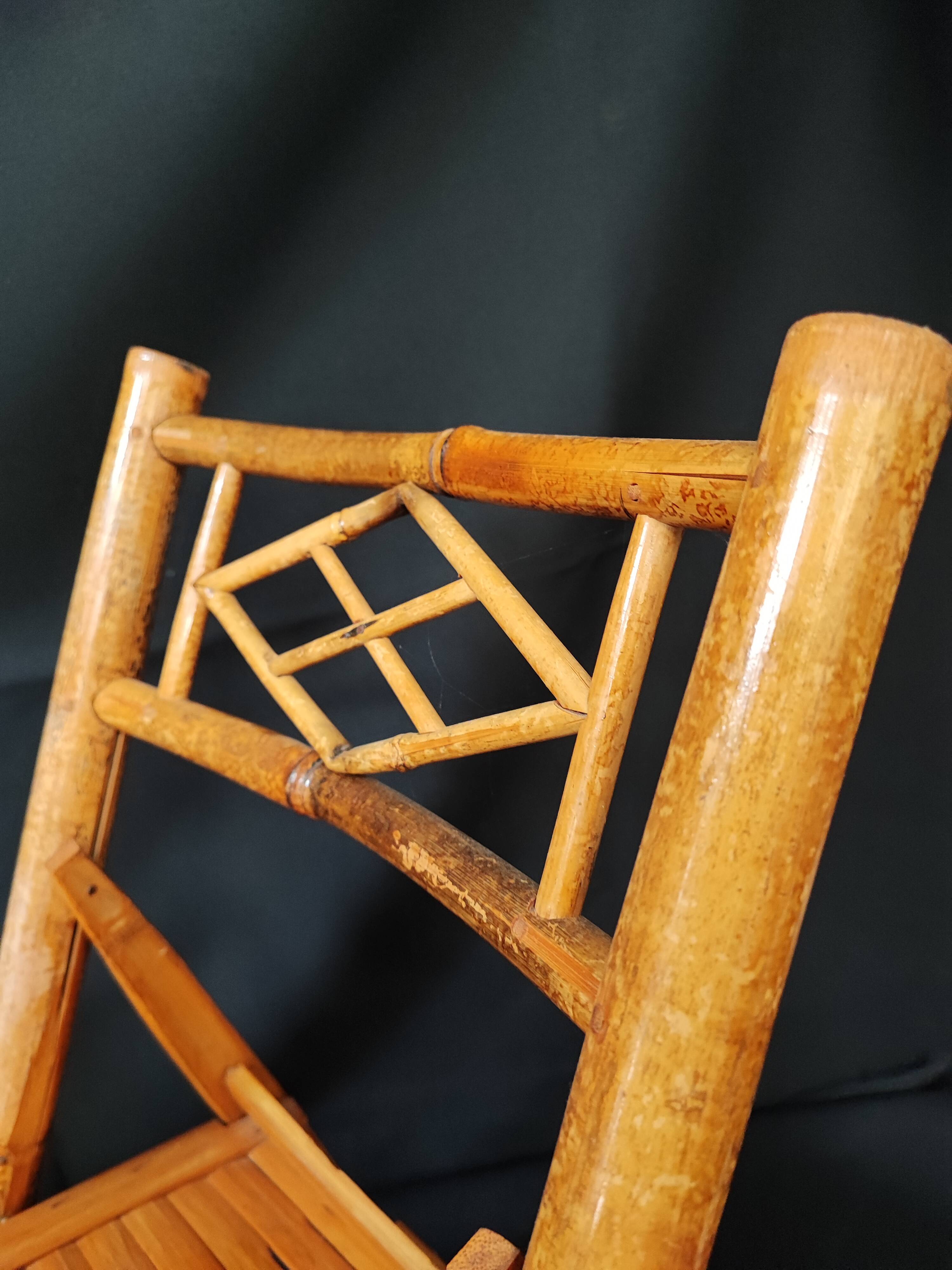 Folding bamboo chair for children