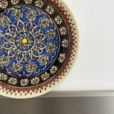 Decorative ceramic wall plate from iznik (Türkiye).