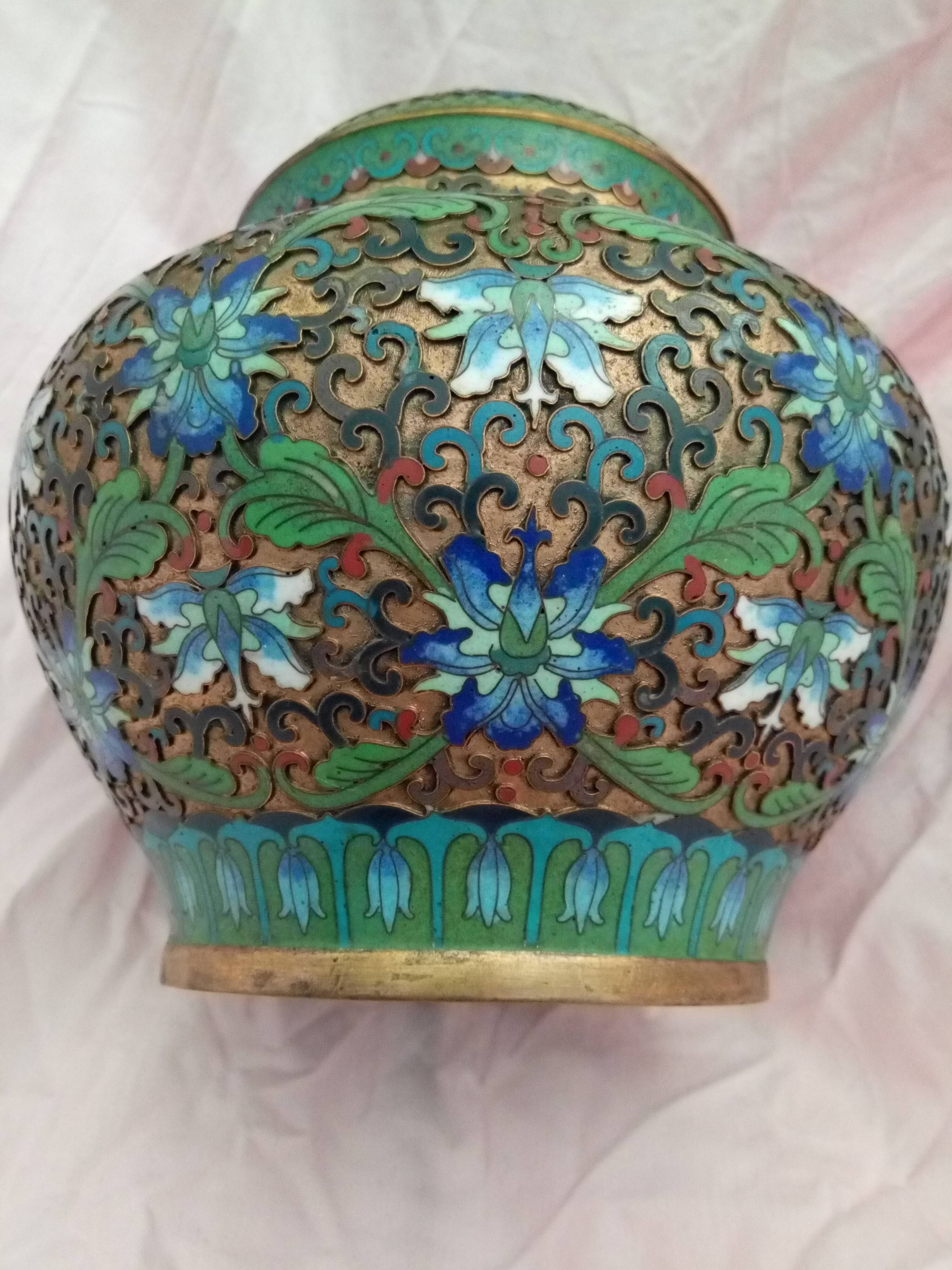 Pot covered in enamelled bronze