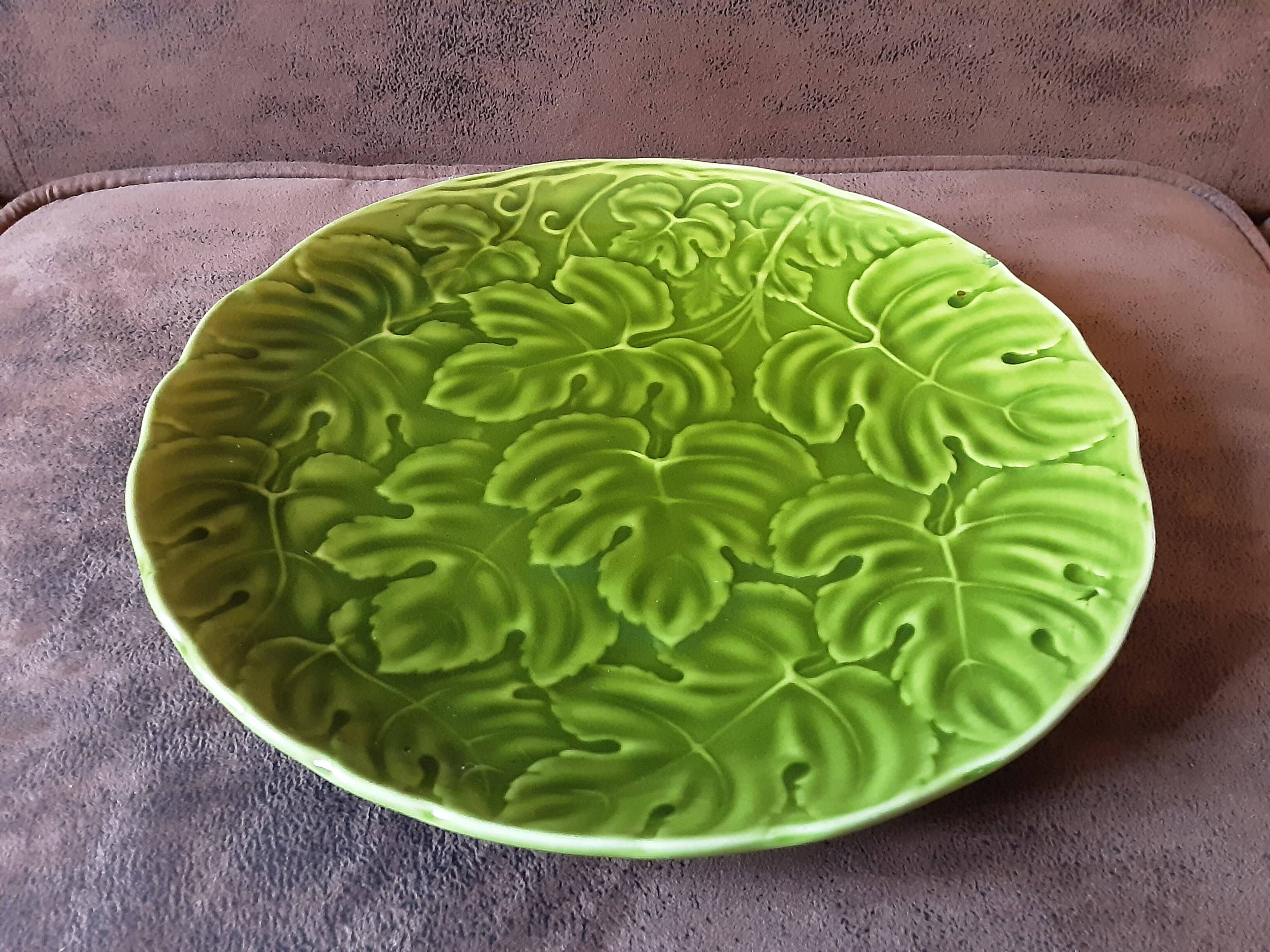 Small original round dish